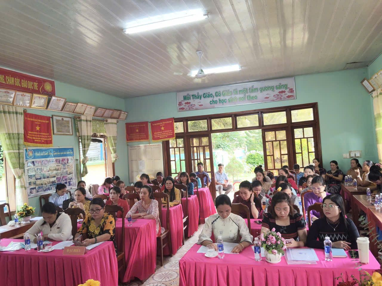 HỘI NGHỊ VIÊN CHỨC, NGƯỜI LAO ĐỘNG, NĂM HỌC 2025-2026